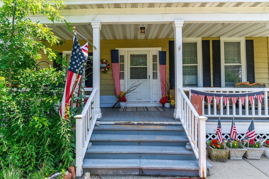 More Photos Of 38 John Ringo Rd, Ringoes Apartments For Sale