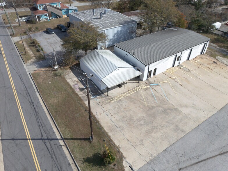 More Photos Of 6424 Church St, Douglasville Auto Repair For Lease