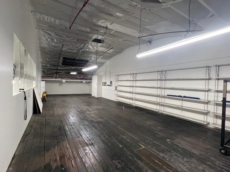 More Photos Of 2425 E 30th St, Vernon Warehouse For Lease