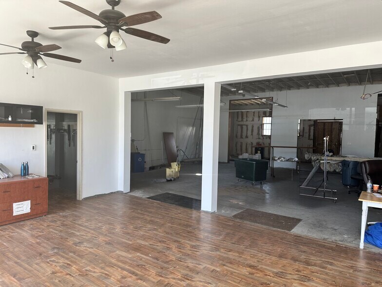 More Photos Of 538 W 5th St, San Pedro Storefront Retail Office For Lease