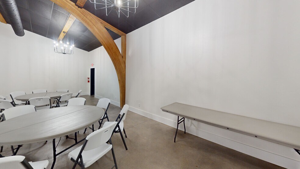 More Photos Of 312 Sycamore St, Greenville Storefront Retail Office For Sale