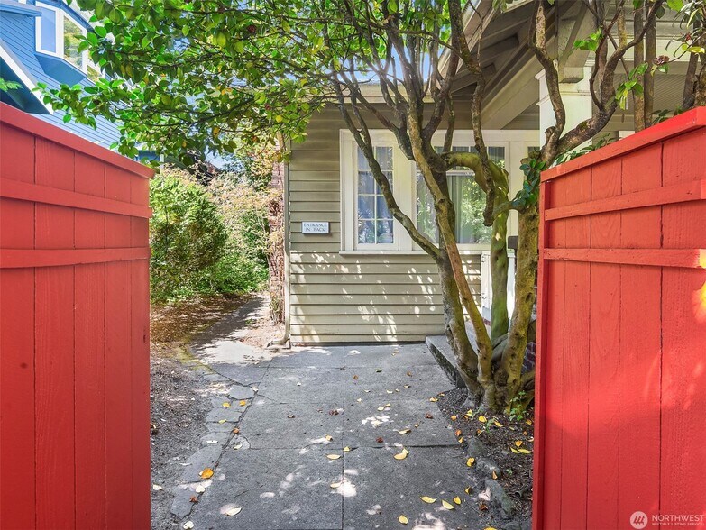 More Photos Of 2012 65th St, Seattle Office For Sale