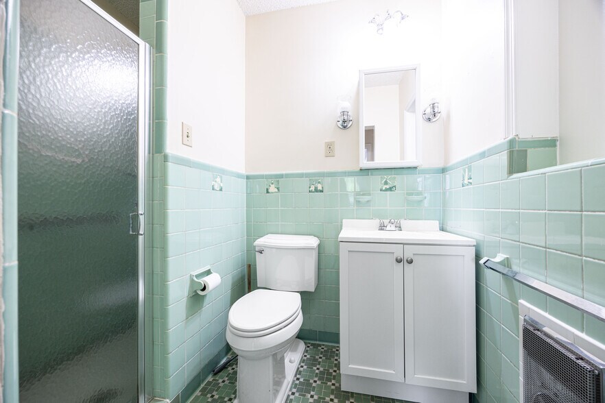 More Photos Of 164 NE Laguna Dr, Lake City Office For Sale