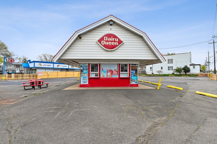 More Photos Of 735 E Hazelwood Ave, Rahway Land For Sale
