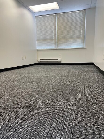 More Photos Of 44 Executive Blvd, Elmsford Loft Creative Space For Lease