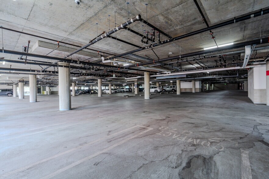 More Photos Of 750 S Oxford Ave, Los Angeles Apartments For Lease