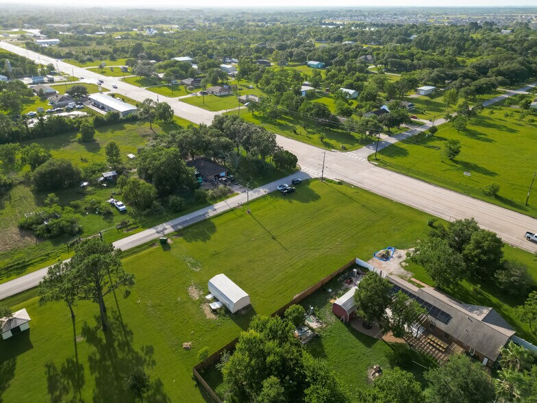 More Photos Of 11111 FM 1764 Rd, Santa Fe General Retail For Sale