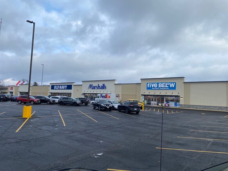 More Photos Of 2901 E Lincoln Way, Sterling Unknown For Lease