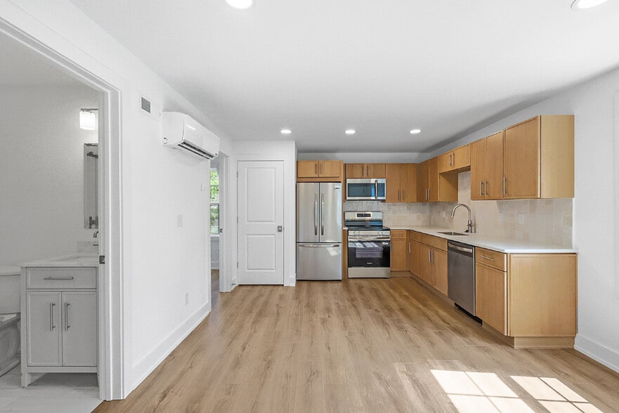 More Photos Of 701 Bowling Ave, Nashville Apartments For Sale