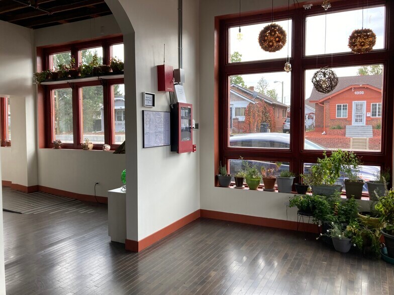 More Photos Of 4923 W 38th Ave, Denver Storefront For Lease