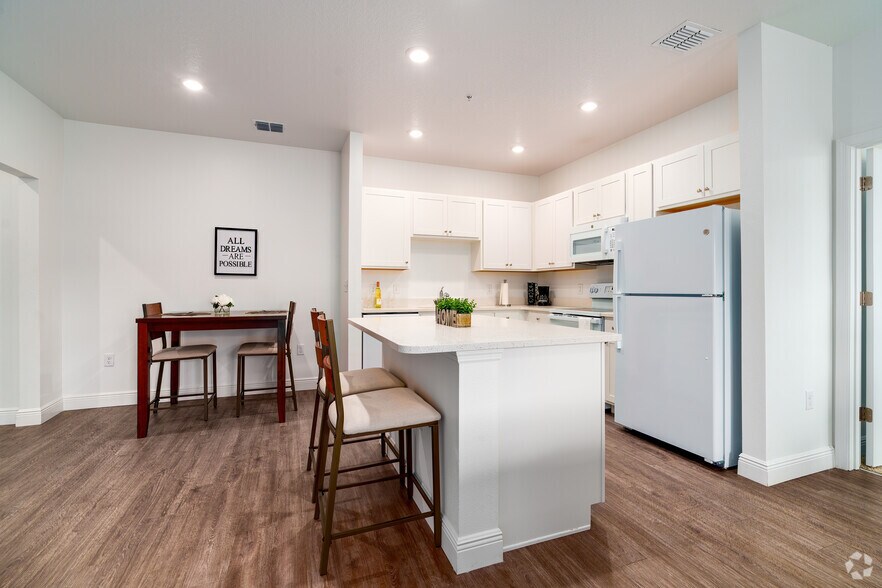 More Photos Of 2089 Heritage Key Blvd, Kissimmee Apartments For Sale