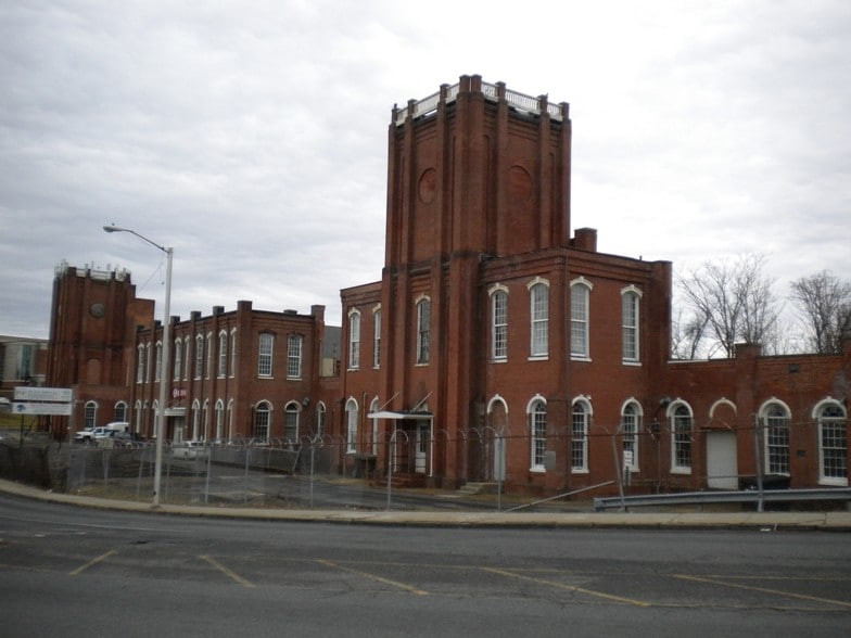 More Photos Of 1 Allen St, Springfield Manufacturing For Lease