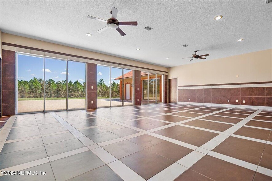 More Photos Of 258 Bostwick Cemetery Rd, Palatka Lodge Meeting Hall For Sale