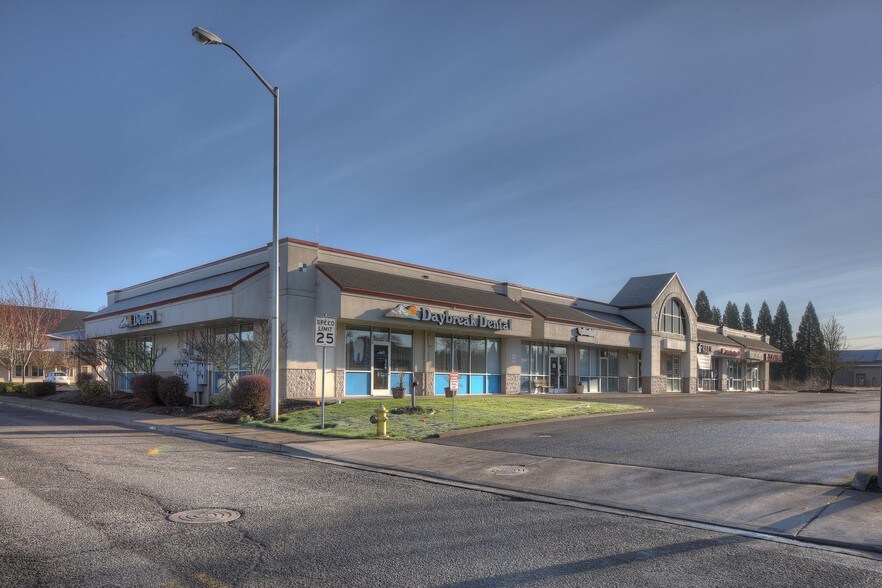 More Photos Of 1706 W Main St, Battle Ground Storefront Retail Office For Lease
