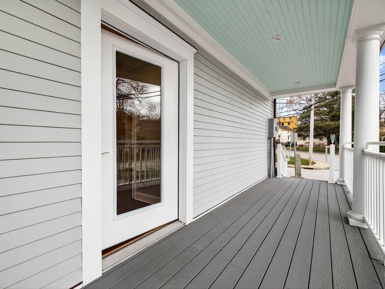 More Photos Of 3 Fort Rachel Pl, Mystic Office Residential For Lease