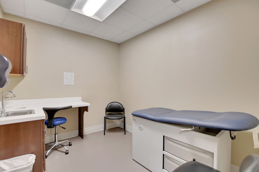 More Photos Of 264 N Highland Springs Ave, Banning Medical For Sale
