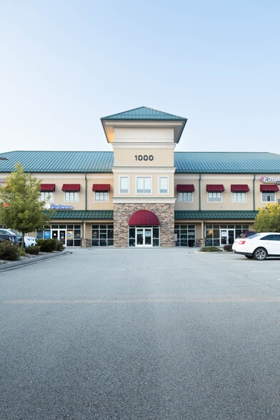 More Photos Of 2000 Park Place Dr, Washington Unknown For Lease