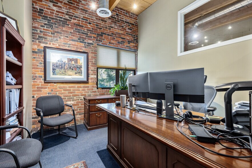 More Photos Of 1 Harris St, Newburyport Medical For Lease
