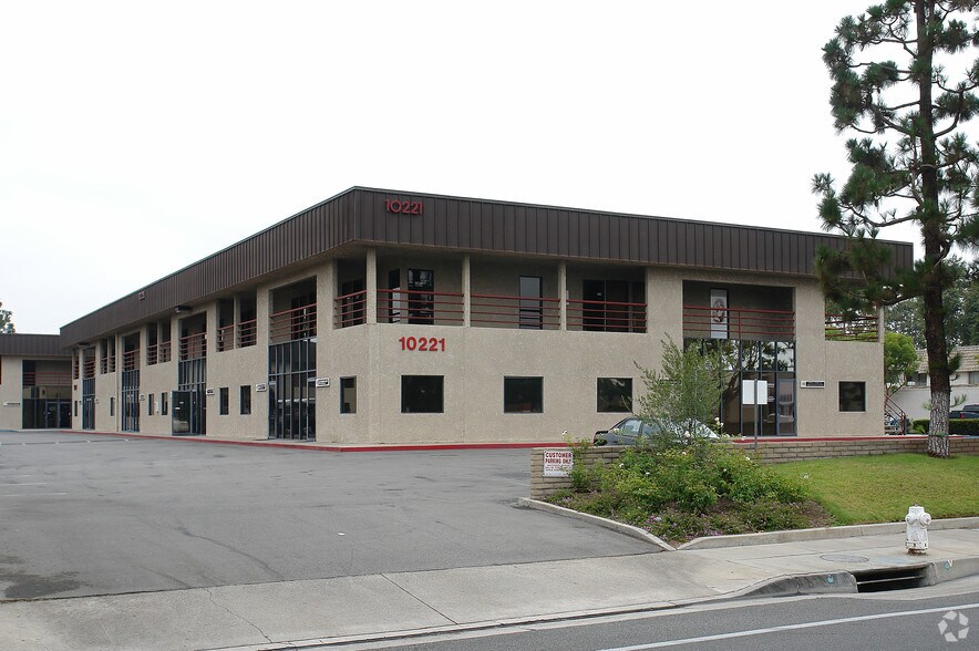 More Photos Of 10221 Slater Ave, Fountain Valley Office For Lease