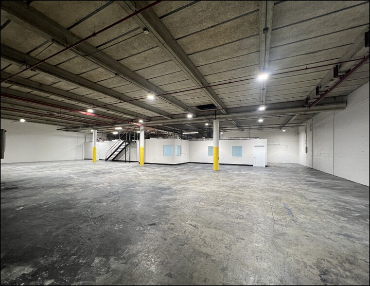 More Photos Of 901 NW 31st Ave, Fort Lauderdale Warehouse For Lease