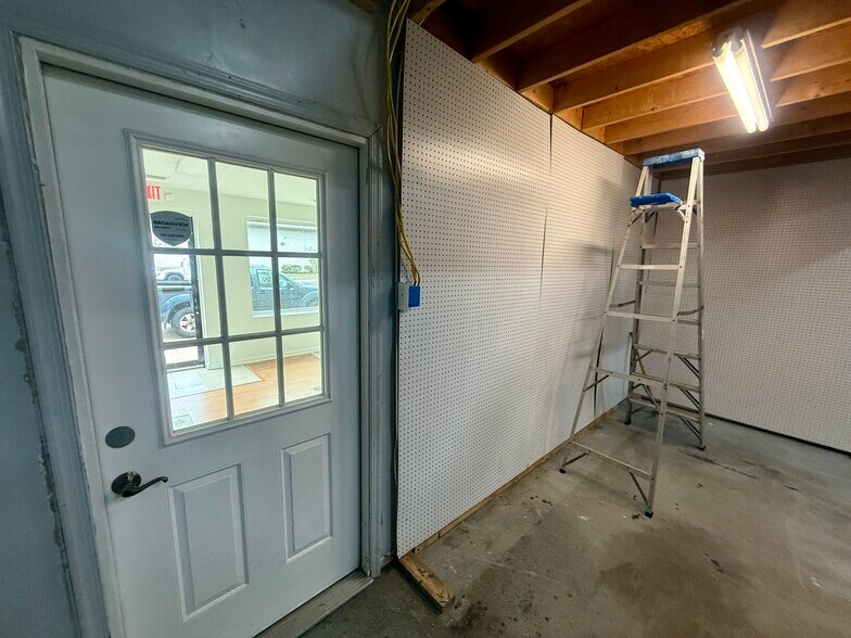 More Photos Of 1438 E Oak St, Fernandina Beach Service For Lease
