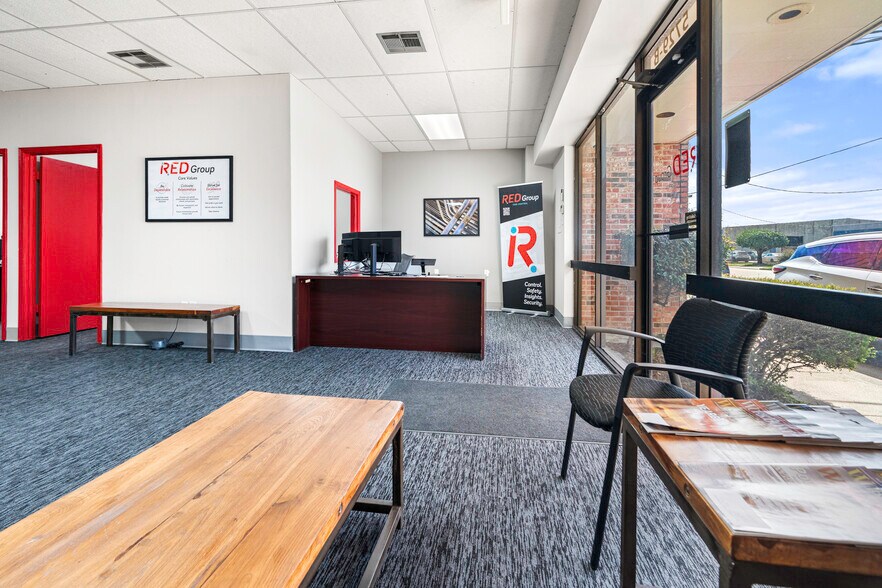 More Photos Of 5729-5733 Salmen St, New Orleans Service For Lease