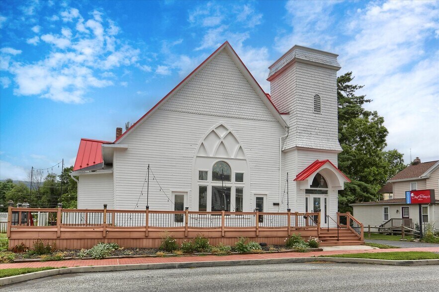 More Photos Of 5948 Linglestown Rd, Harrisburg Restaurant For Sale