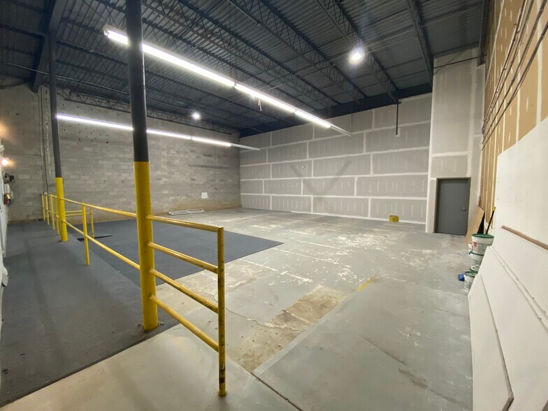 More Photos Of 45 Everett Dr, Princeton Junction Light Distribution For Lease