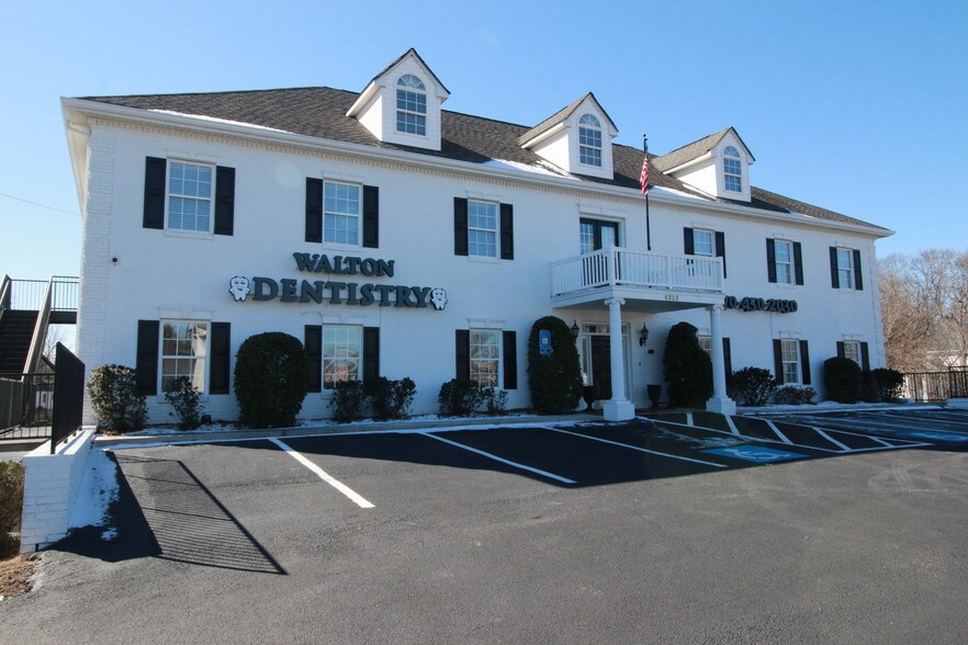 Primary Photo Of 4353 Atlanta Hwy, Loganville Medical For Sale