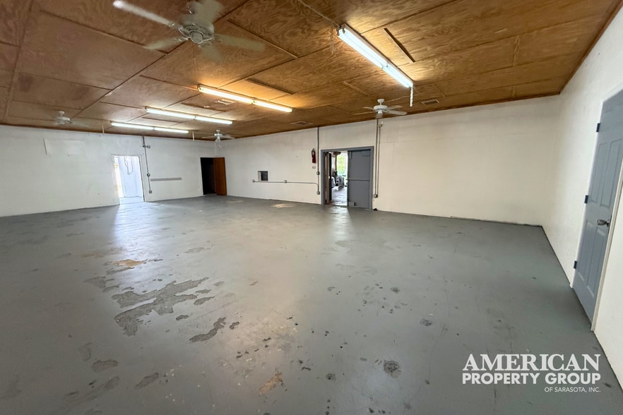 More Photos Of 2501 1st Ave E, Palmetto Warehouse For Sale