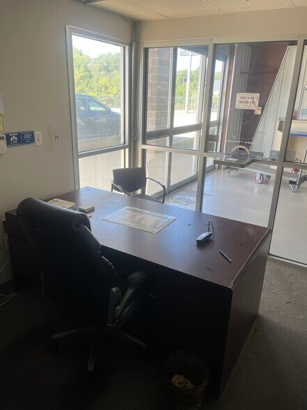 More Photos Of 241 S Park St, Tupelo Unknown For Lease