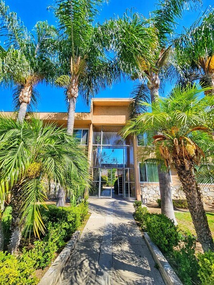 More Photos Of 627 E Palmer Ave, Glendale Apartments For Sale