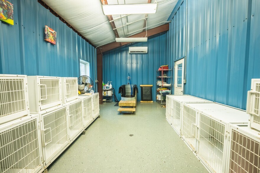 More Photos Of 19462 Lee Hwy, Abingdon General Retail For Sale