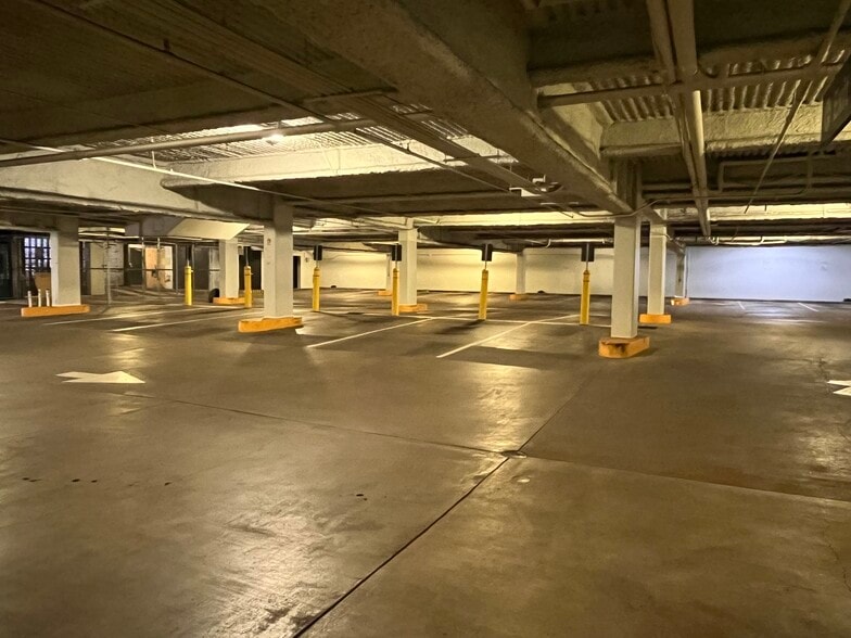 More Photos Of 99 E Broadway, Eugene Office For Sale