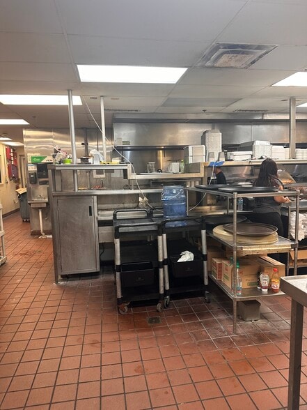 More Photos Of 4050 NW Federal Hwy, Jensen Beach Restaurant For Sale