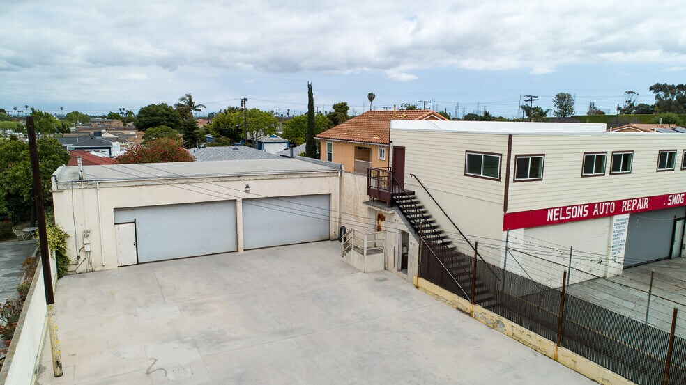 More Photos Of 3977 W 171st St, Torrance Service For Sale