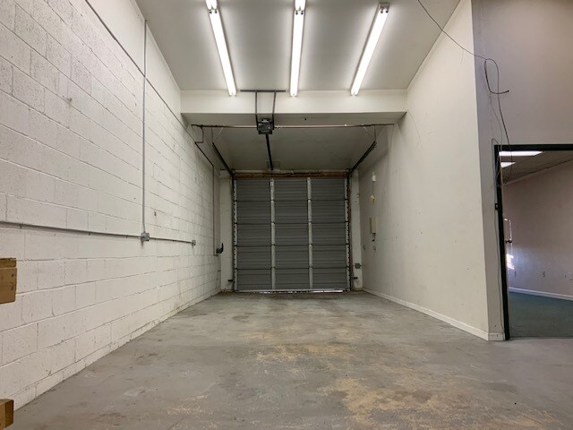 More Photos Of 325 Robinson Ln, Wilmington Manufacturing For Lease