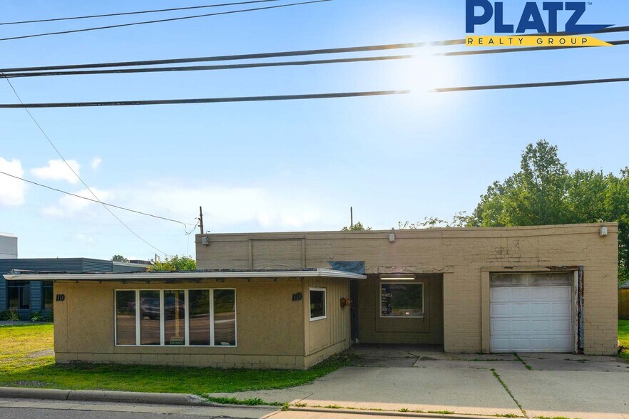 More Photos Of 110 N Canfield Niles Rd, Youngstown Auto Repair For Sale