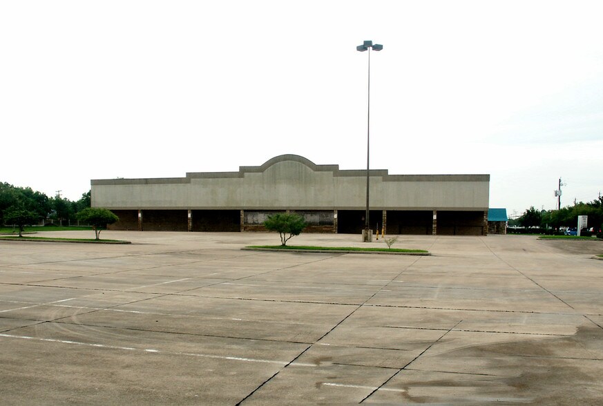 More Photos Of ,  General Retail For Sale