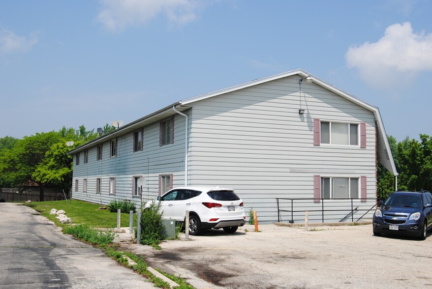 More Photos Of 7979 N 66th St, Milwaukee Apartments For Sale