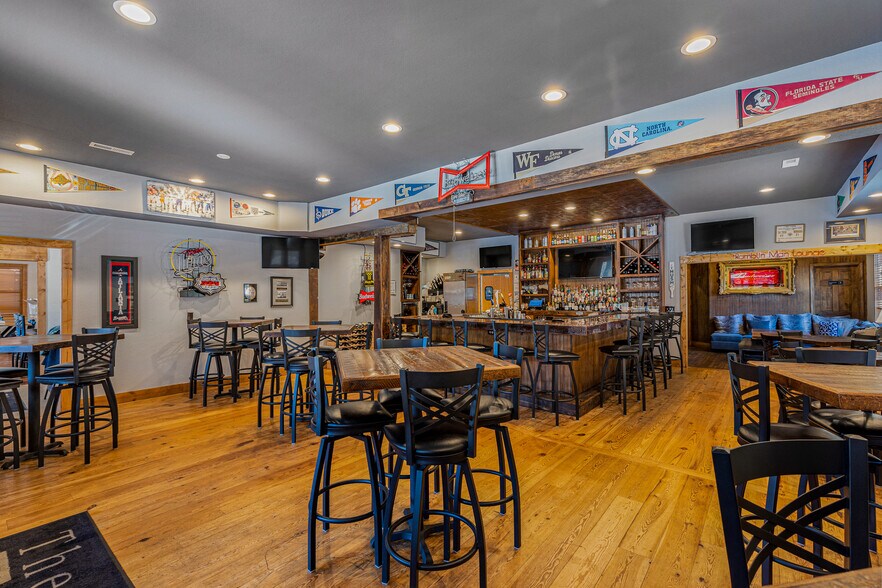 More Photos Of 3093 US Highway 64 E, Sapphire General Retail For Sale