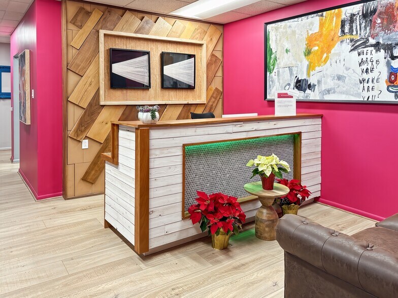 More Photos Of 10431 Perry Hwy, Wexford Coworking Space