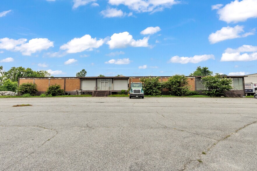 More Photos Of 1219 New Savannah Rd, Augusta Distribution For Lease