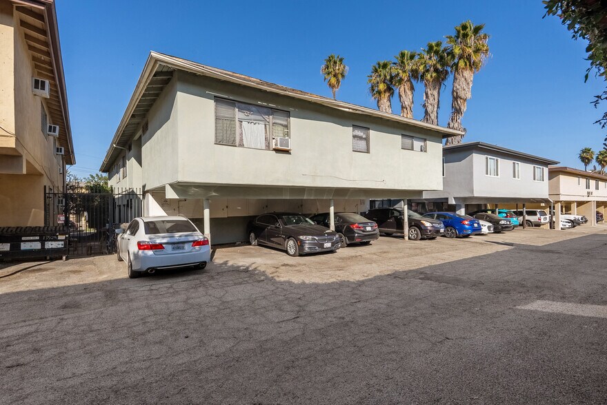 More Photos Of 13520 Rye St, Sherman Oaks Apartments For Sale