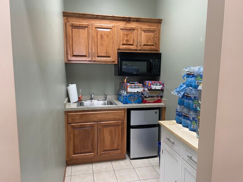 More Photos Of 2167 Northdale Blvd NW, Coon Rapids Office For Sale