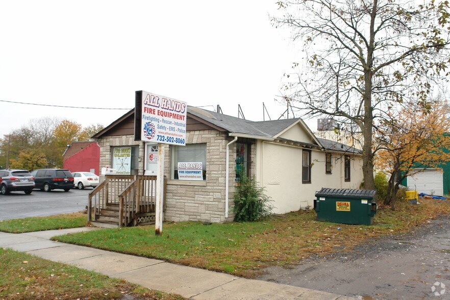 More Photos Of 506 Atkins Ave, Neptune Office For Lease