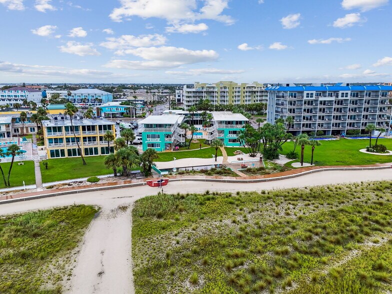 More Photos Of 11730 Gulf Blvd, Treasure Island Apartments For Sale