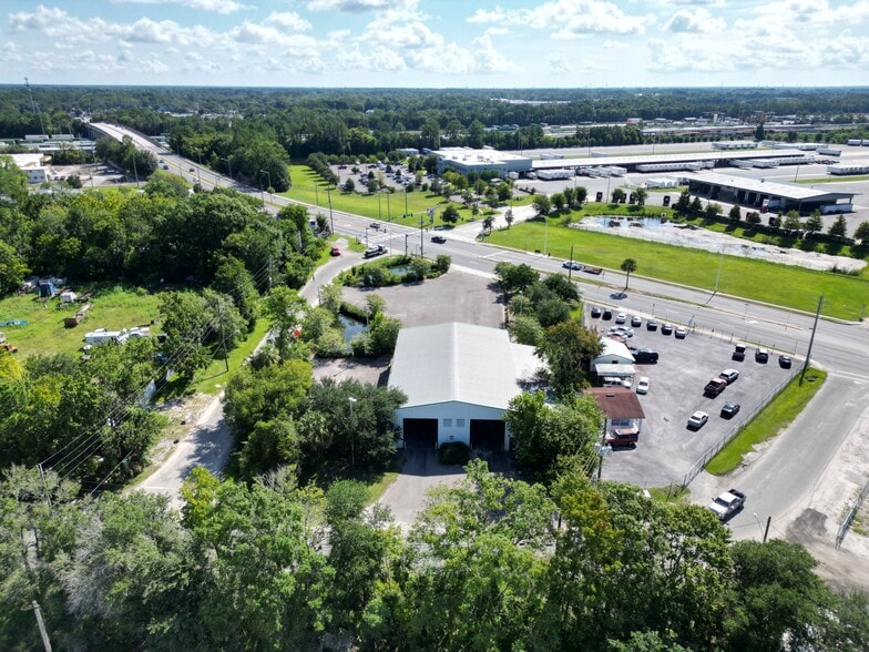 More Photos Of 3400 Edgewood Ave N, Jacksonville Warehouse For Sale
