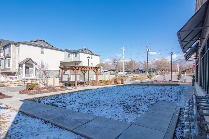 More Photos Of 1492 S 800 W, Woods Cross Office For Lease