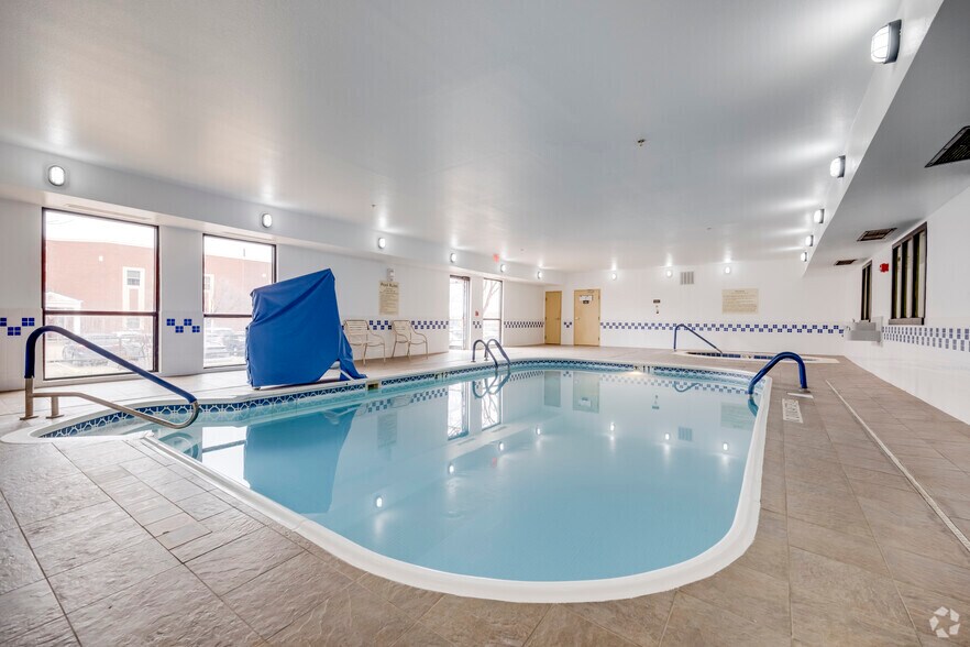 More Photos Of 4003 S Loop 289, Lubbock Hotel For Sale